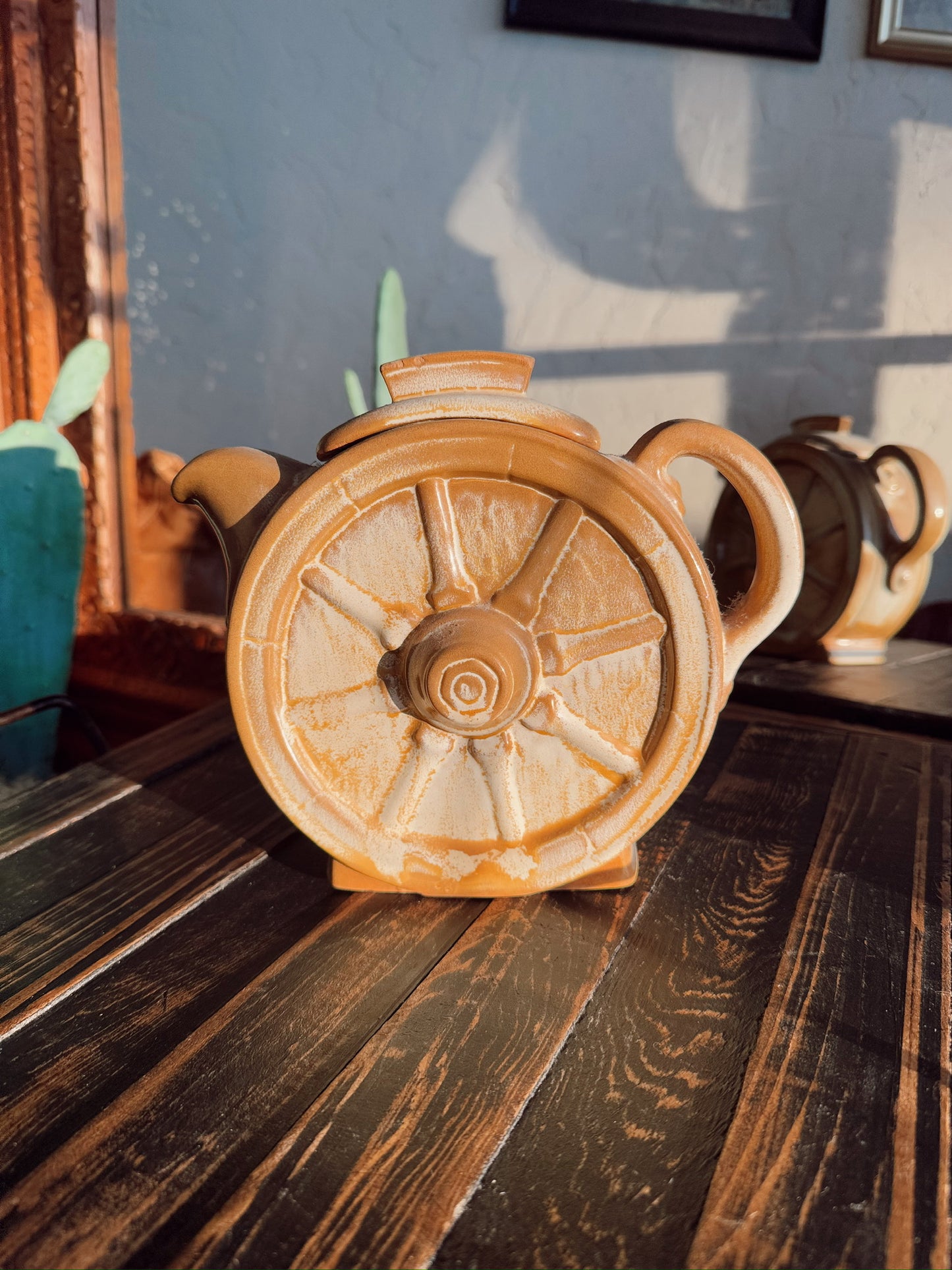 Wagon Wheel Teapot