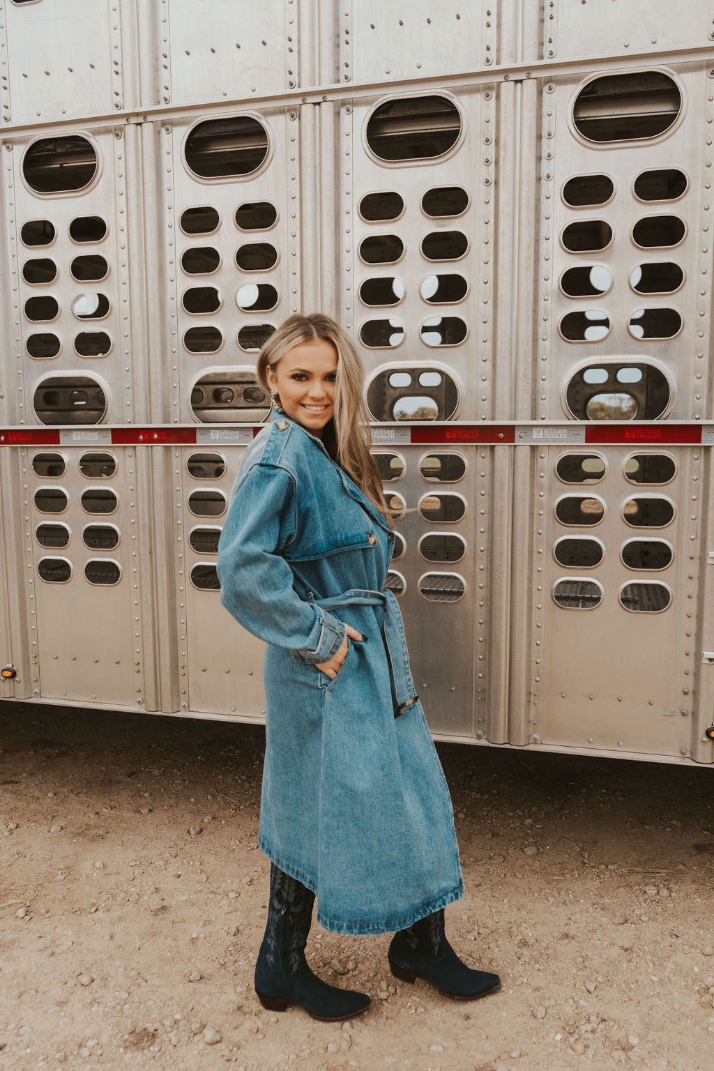 Western style hot sale trench coat