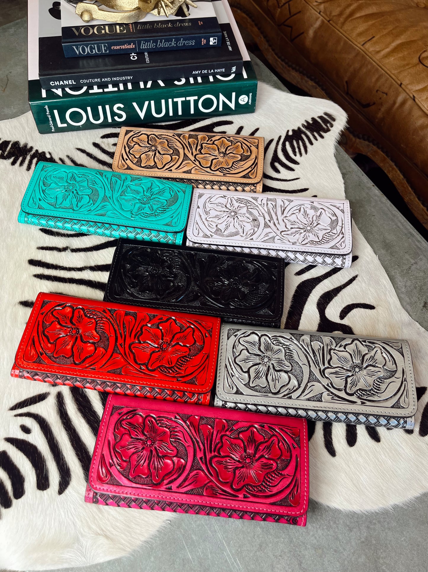 Que Chula Wallet- White