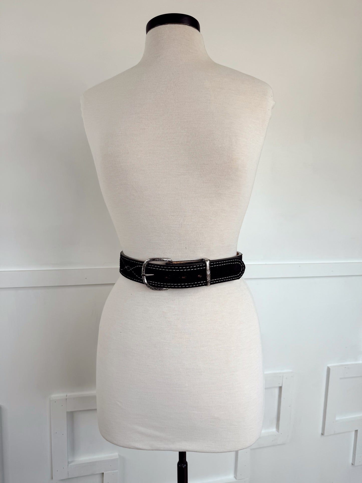 The Gunslinger Belt in Black