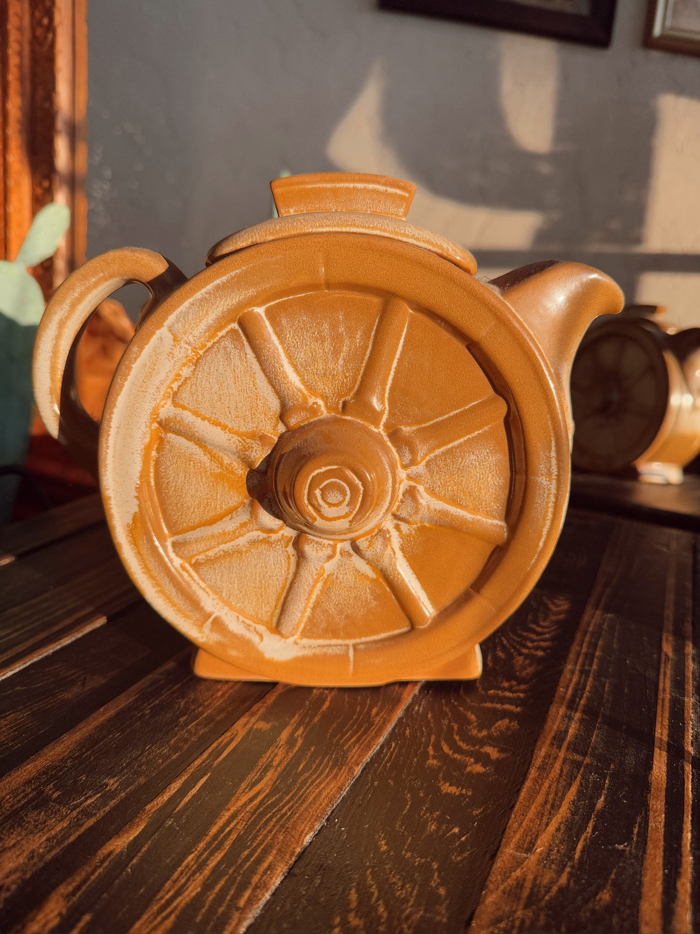 Wagon Wheel Teapot