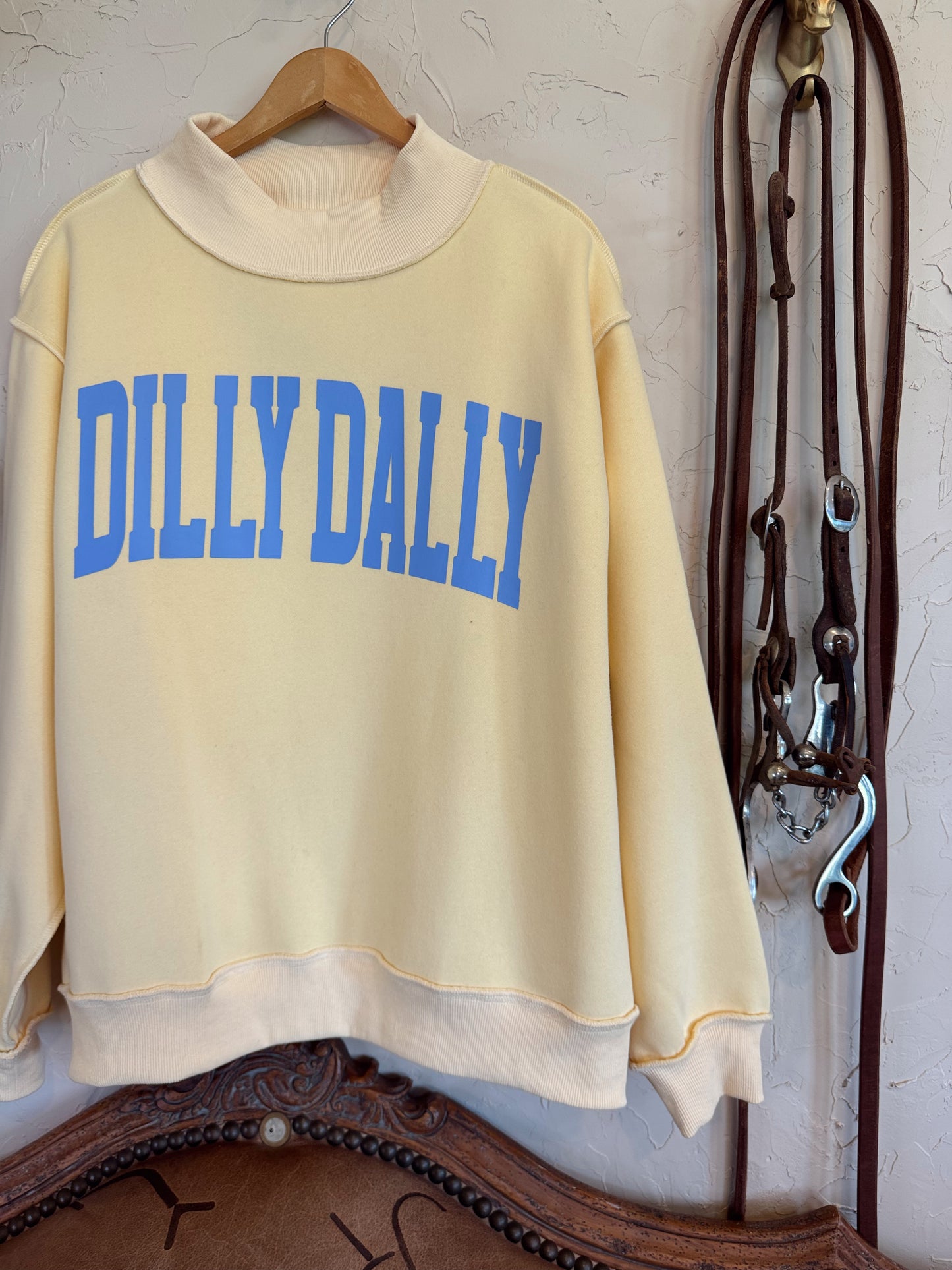 The Dillydally Sweatshirt PREORDER