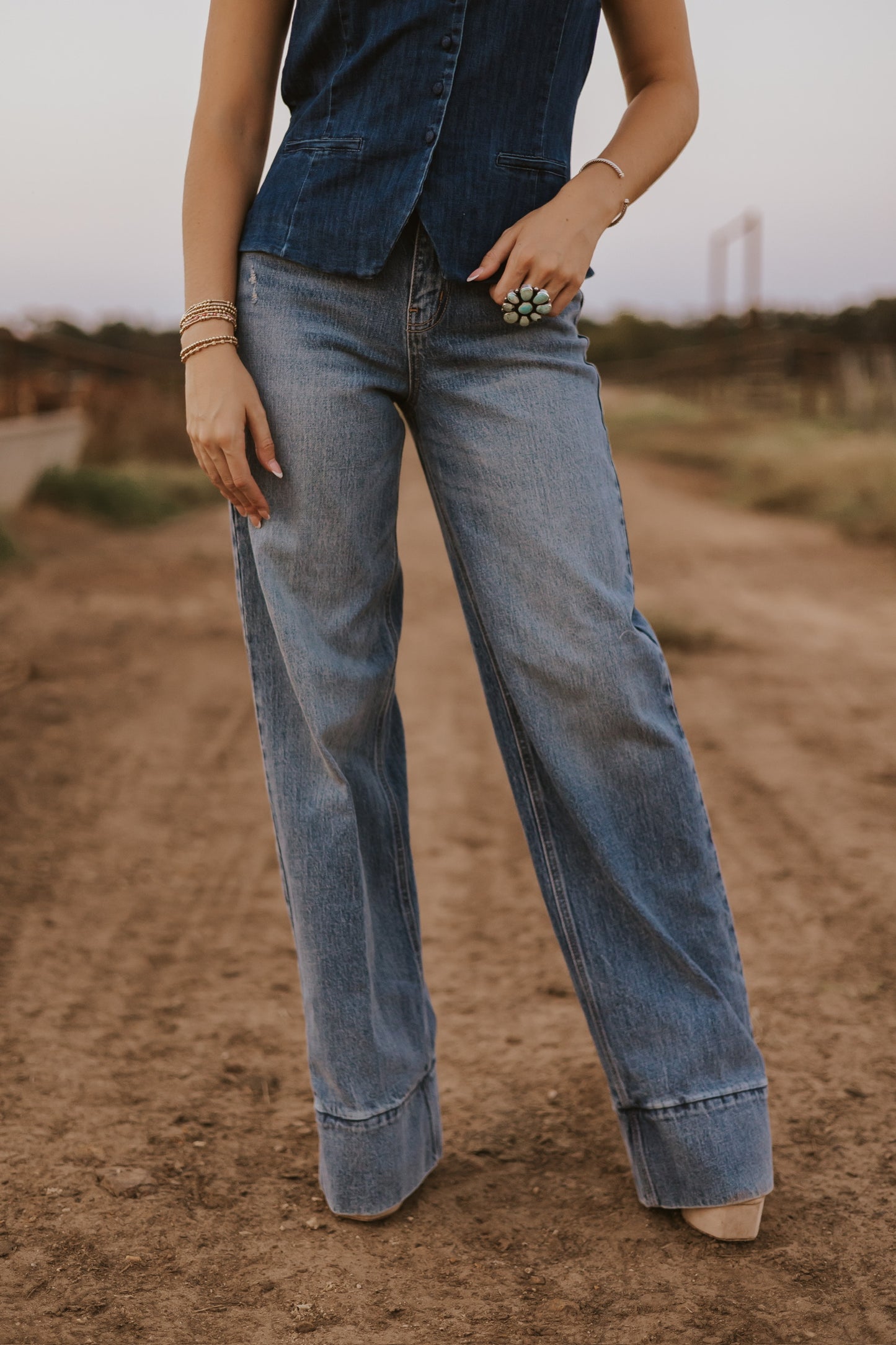 The Cambree Jeans in Medium Wash