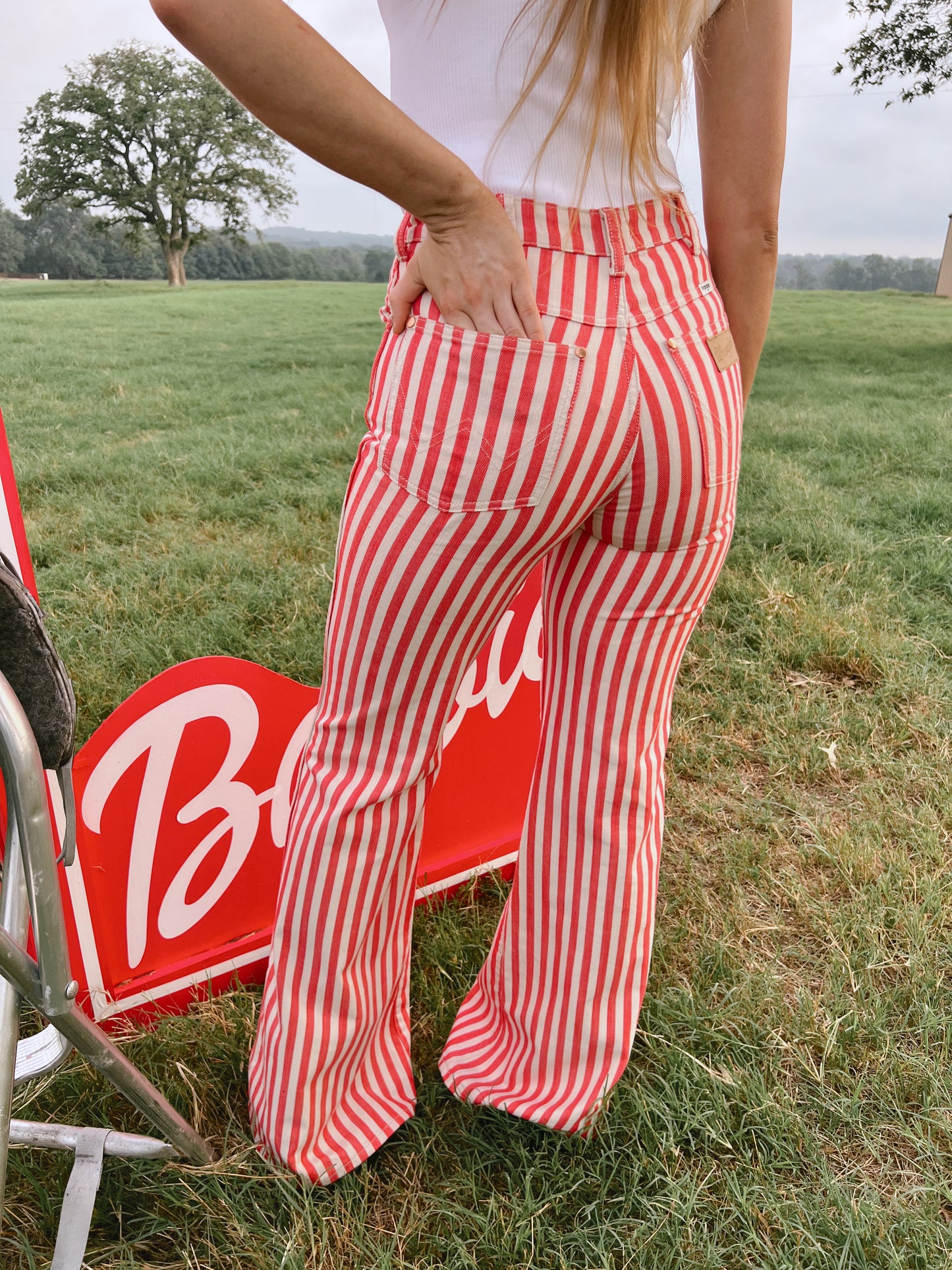 The Wrangler Wanderer 622 Raspberry Ripple Flares