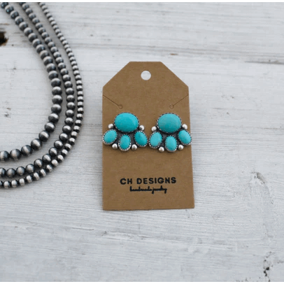 Molly Studs