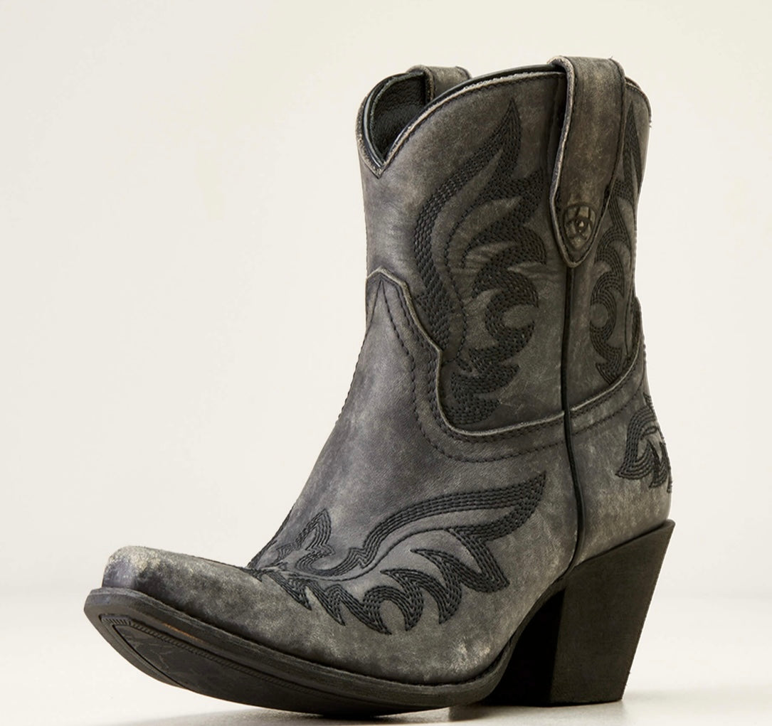 The Ariat Chandler Naturally Distressed Black Boots