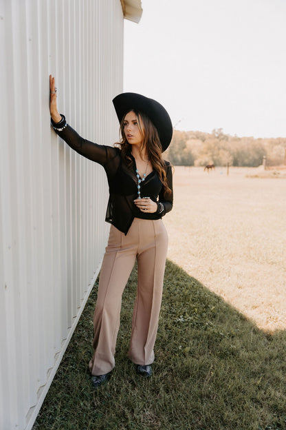 The Ranchers Wife Trousers in Taupe