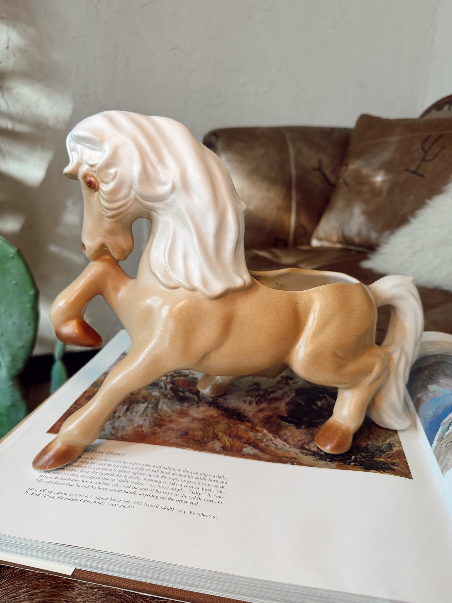 VINTAGE PALOMINO WILD HORSE PLANTER