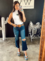 Load image into Gallery viewer, The Ariat Athena Caroly Kick Flare Jeans
