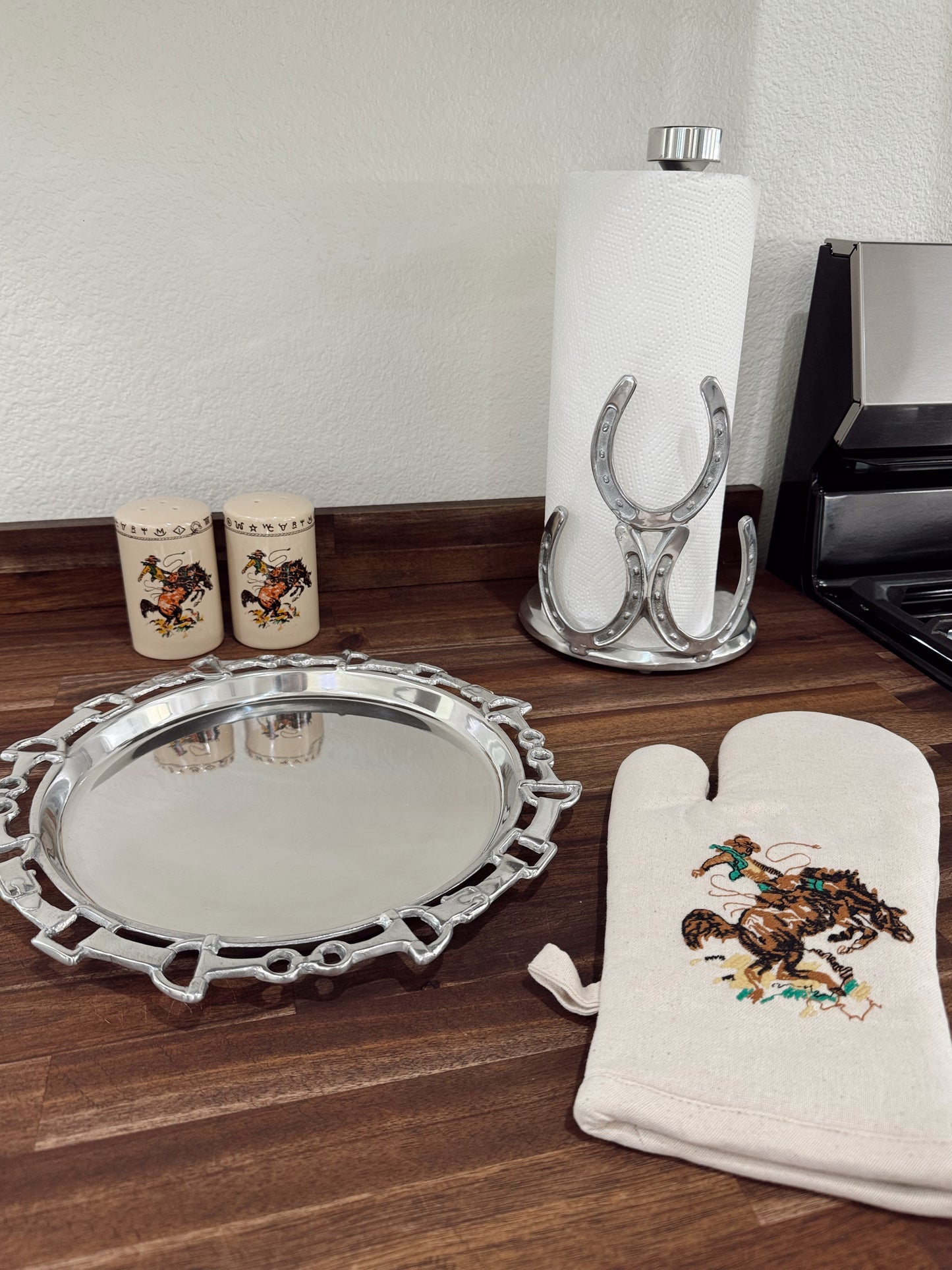 The Horseshoe Paper Towel Holder