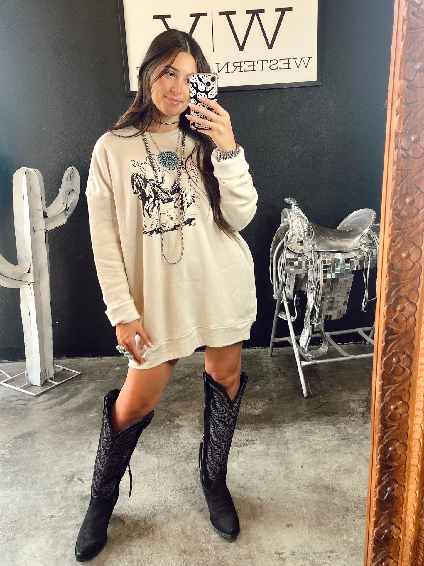 The Rodeo Days Sweatshirt in Dust