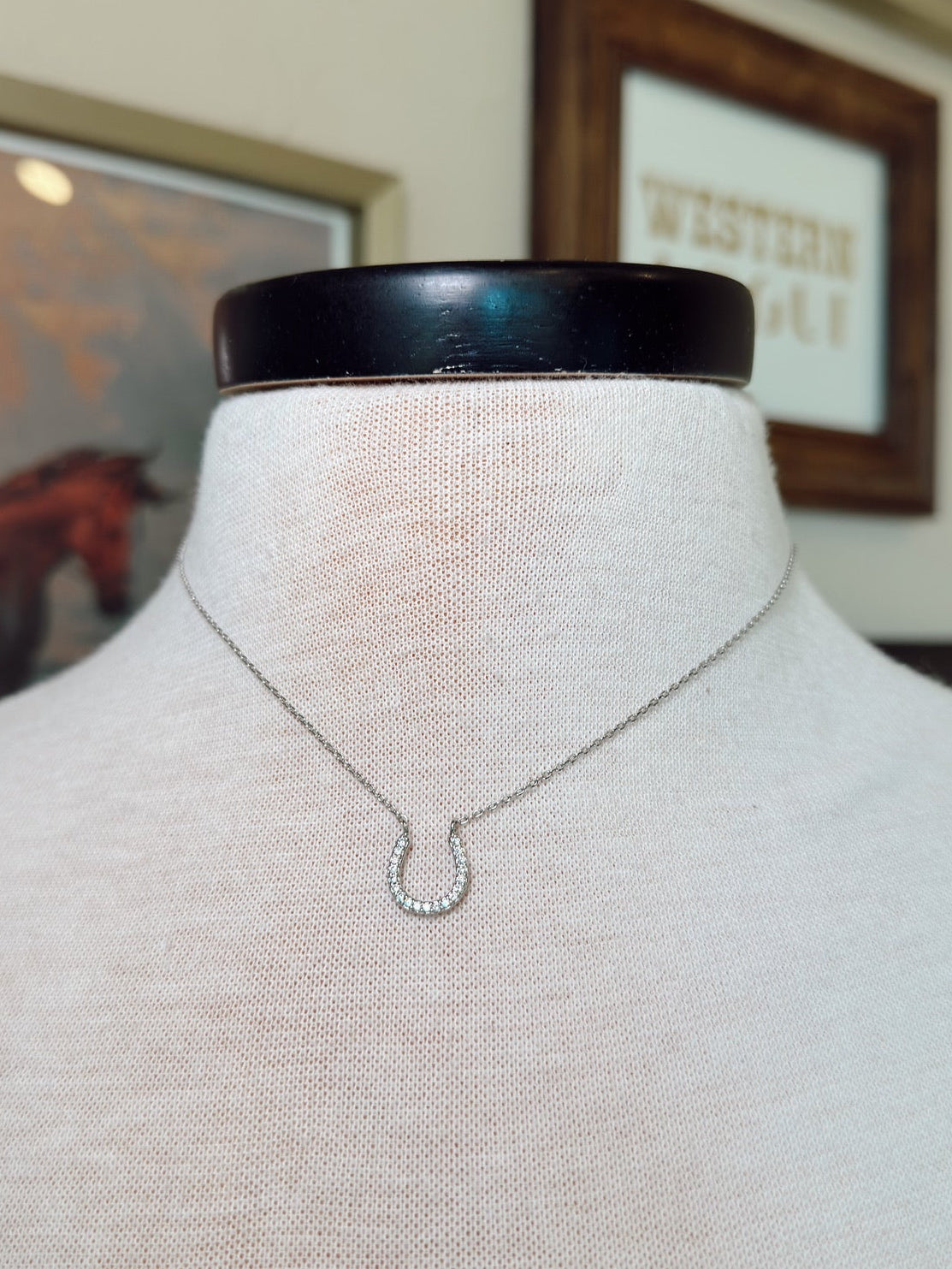 The Horseshoe Necklace