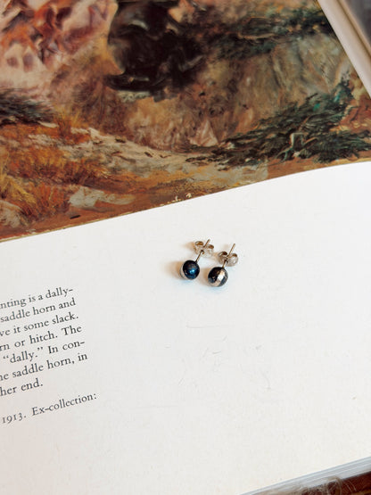 The Navajo Pearl Studs