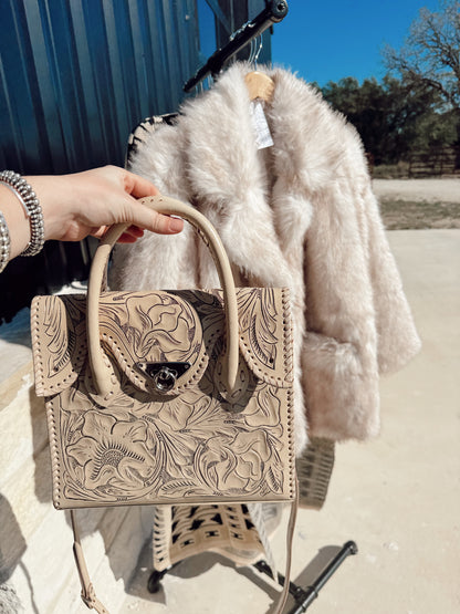 The Que Chula Dos Botones Bag