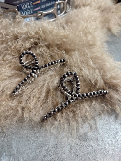 The Navajo Pearl Hair Clip