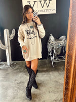 Load image into Gallery viewer, The Rodeo Days Sweatshirt in Dust
