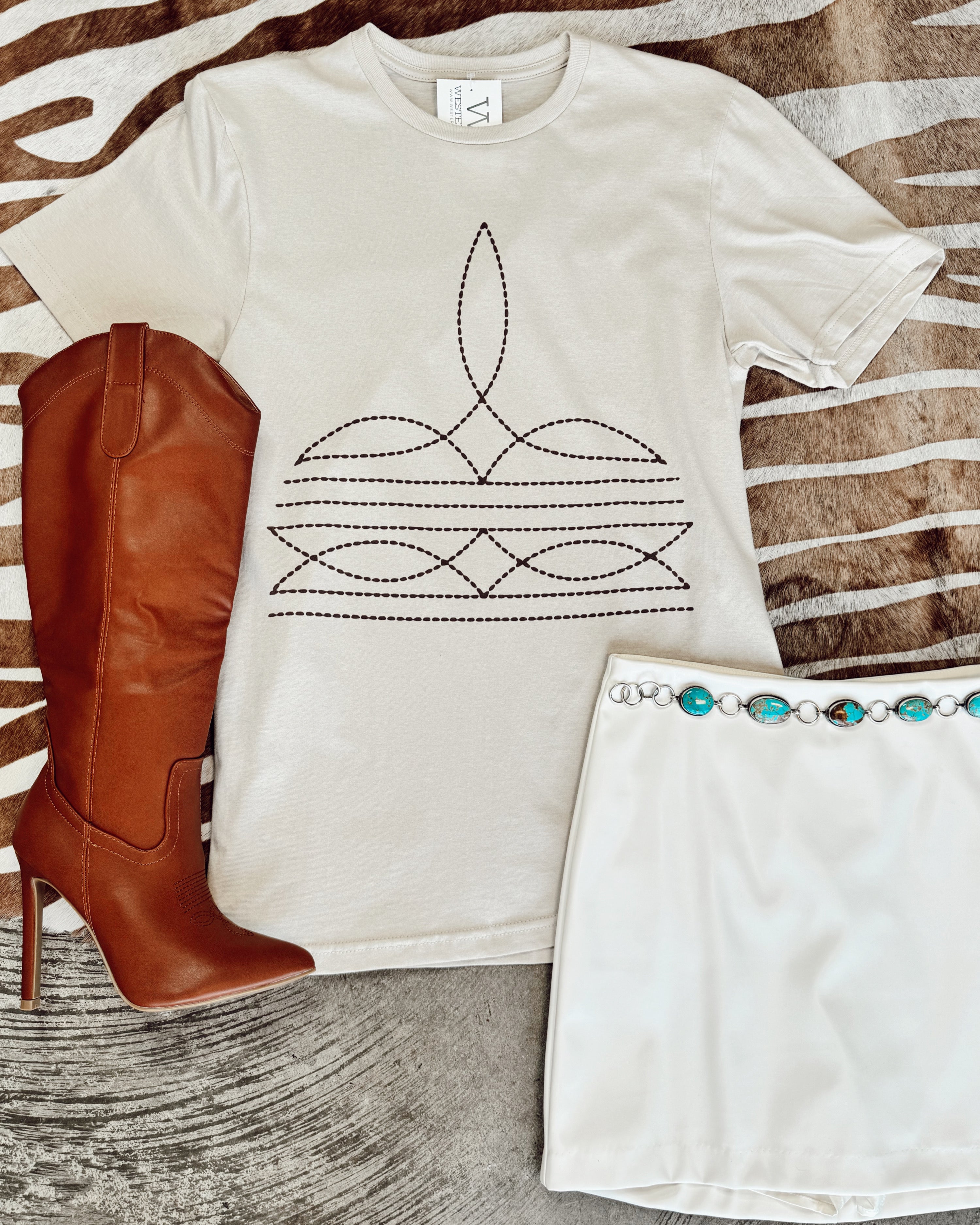 Graphic Tees Western Vogue Boutique