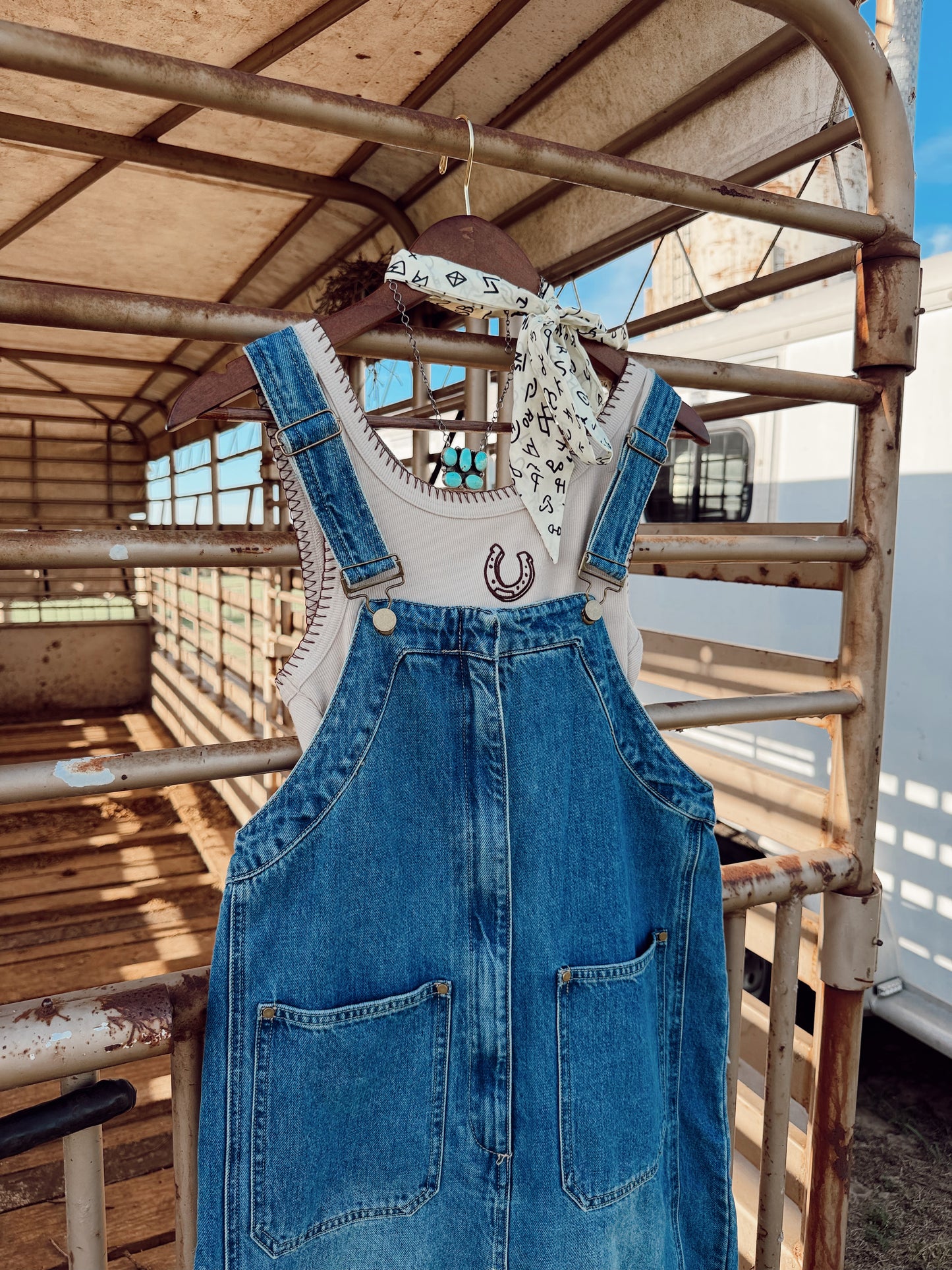 The Taupe Horseshoe Tank