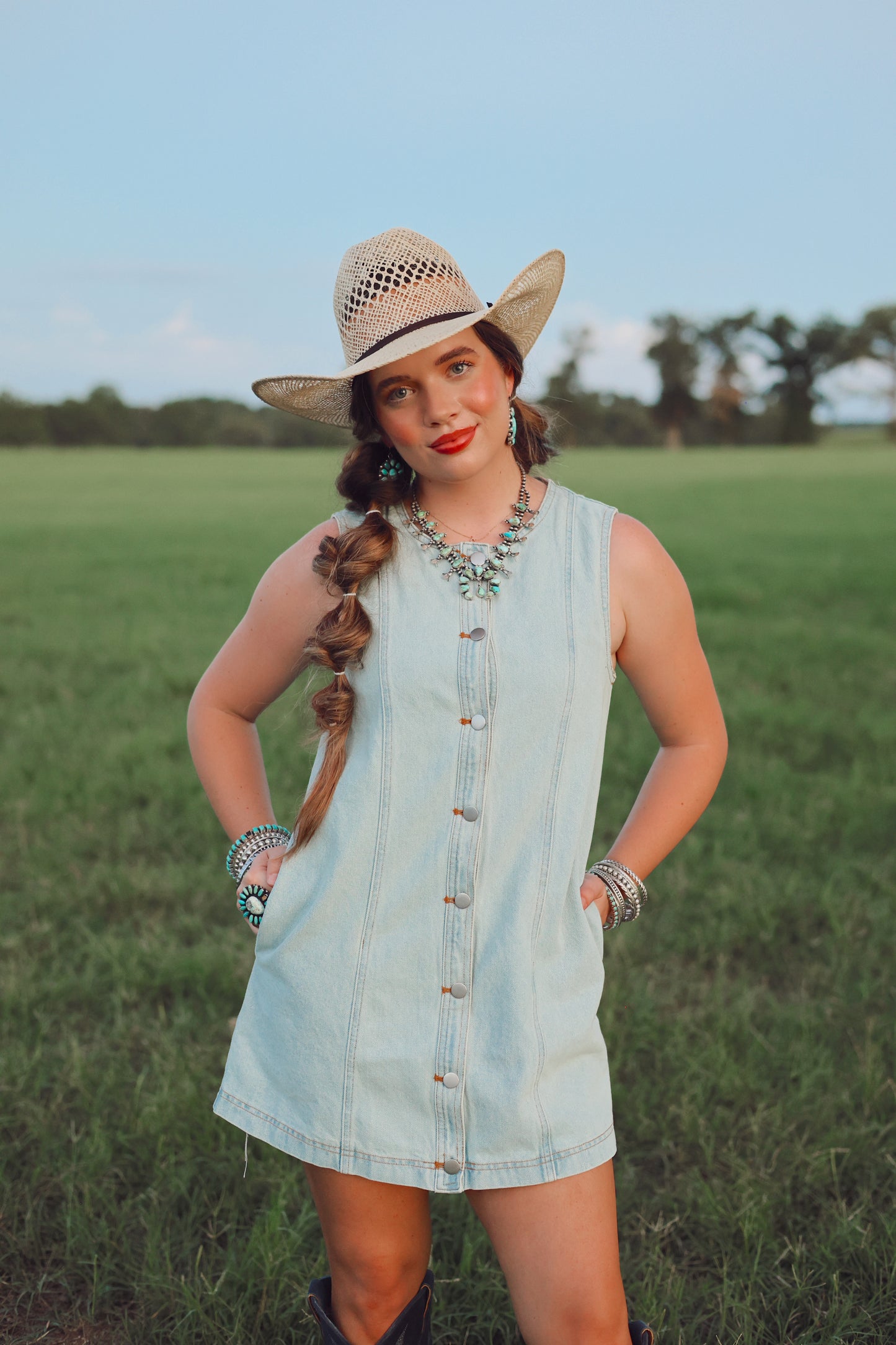light wash denim dress Light Wash Sleeveless Midi Dress with Buckle Detail S