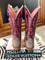 Load image into Gallery viewer, The Ariat Smokey Futurity Roughout Boots
