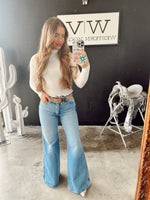 Load image into Gallery viewer, The Wrangler Wanderer 622 Mermaid Flares
