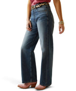 Load image into Gallery viewer, The Ariat Moana Tomboy Wide Jeans
