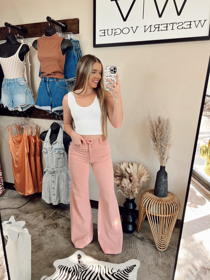 The Wrangler Wanderer 622 Rose Flares