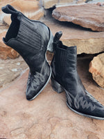 Load image into Gallery viewer, Old Gringo Gaucho Booties in Black
