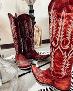 Load image into Gallery viewer, Old Gringo Mayra Bis Boots in Red
