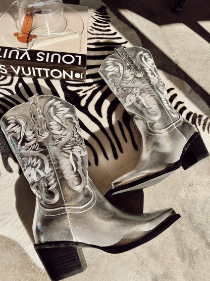 The Billini Danilo Boots in Silver Metallic