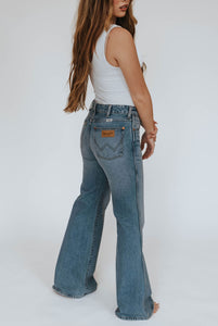 The Wrangler Wanderer 622 Mermaid Flares